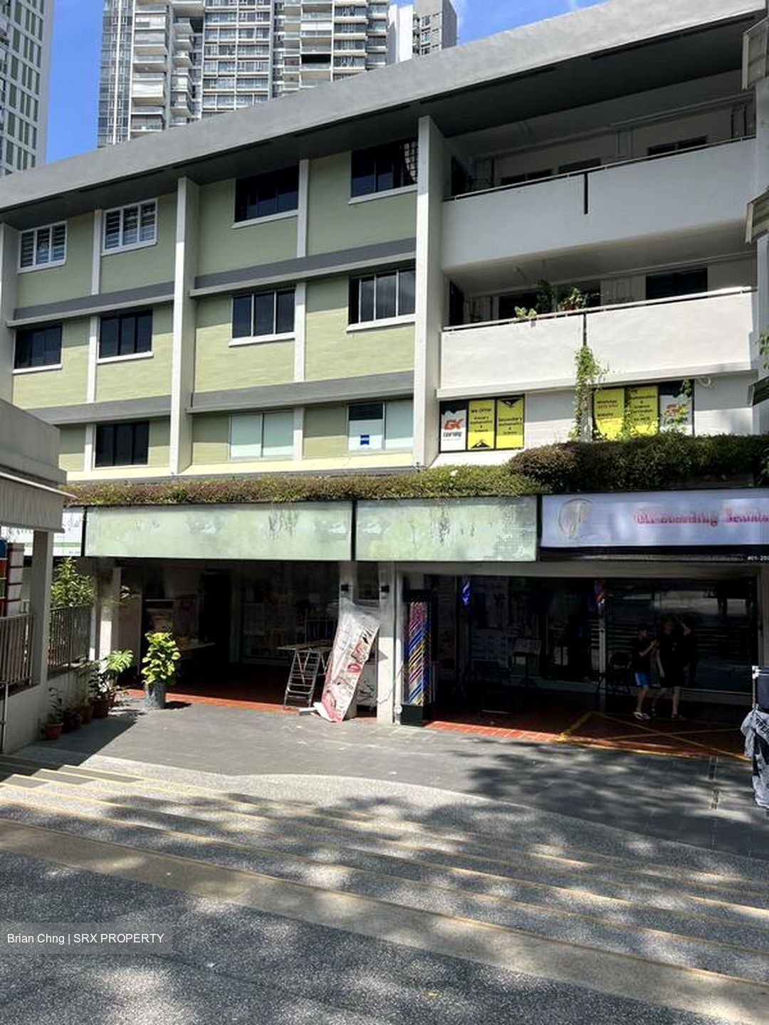 Ang Mo Kio Avenue 1 (D20), Shop House #462645031